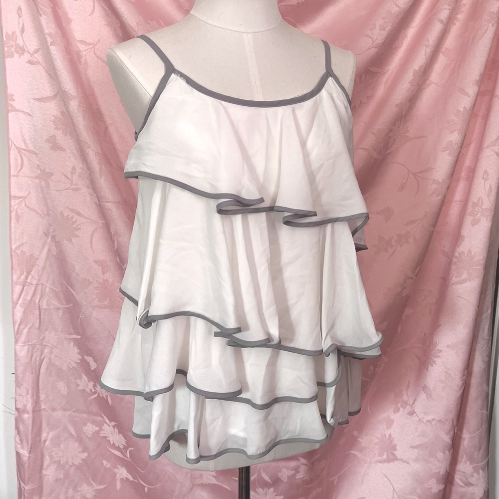 **MOVING SALE** Ruffle shirt